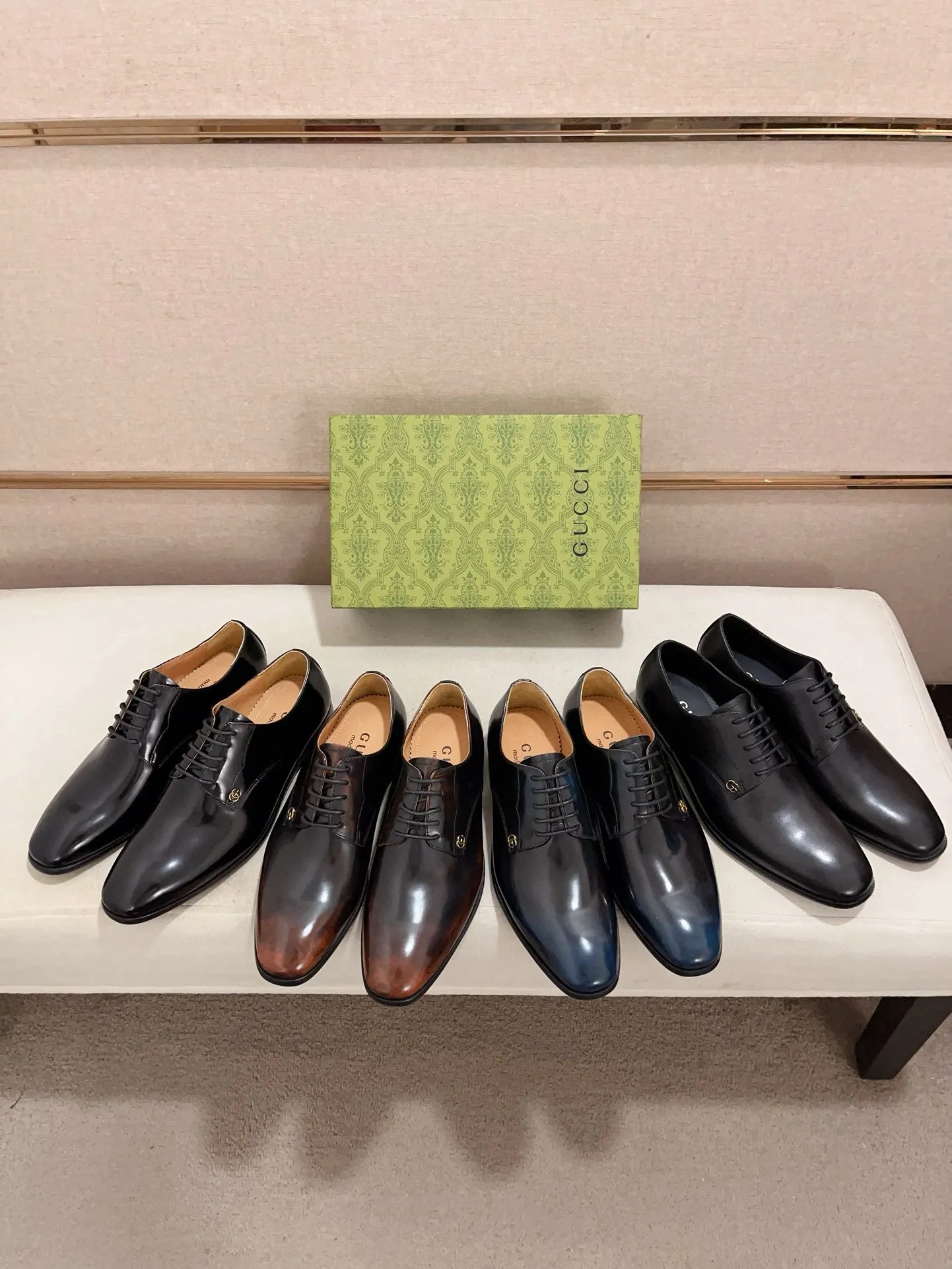 Men's shoes 💰: 520💰 (GUCCI) new series ss hot new products 💢 💠 Casual leather shoes 👞, first layer of cowhide, upper hardware buckles and logo on the sides of the shoe, brand logo on the insole and sole 💠 💎Upper: 100% cowhide 💎Inner: cowhide/100% 💎Feet: cowhide/100% 💎Sole: rubber/100% 💎SIZE: 38 39 40 41 42 43 44 Can be customized 45